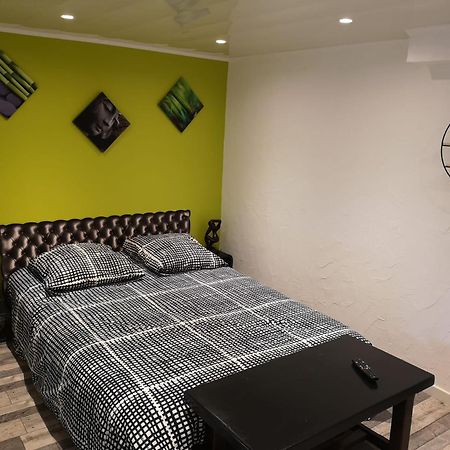 Domaine Des Deux A Apartamento Margny-sur-Matz Quarto foto