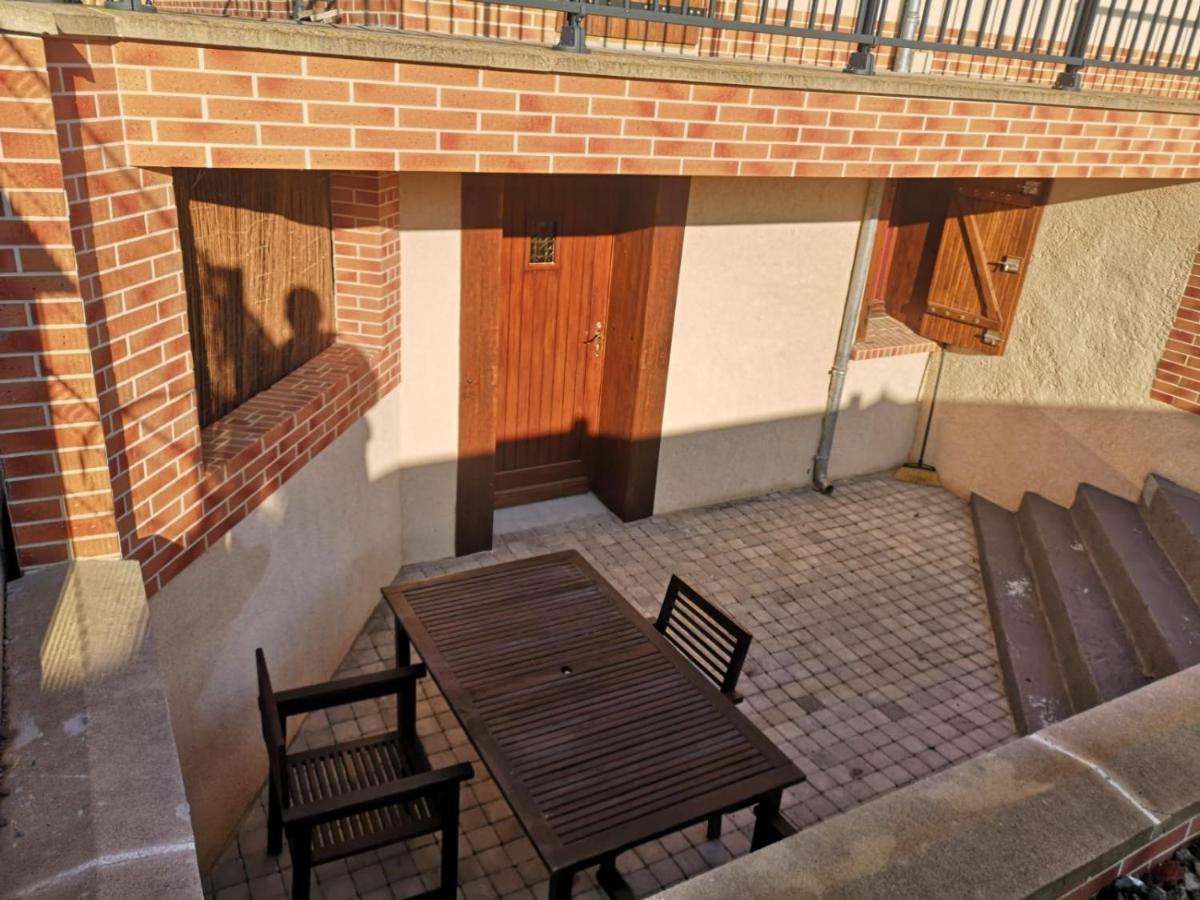 Domaine Des Deux A Apartamento Margny-sur-Matz Exterior foto